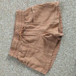 Athleta Cabo Linen Textured Shorts 4" Inseam Cuffed Shorts  size 2